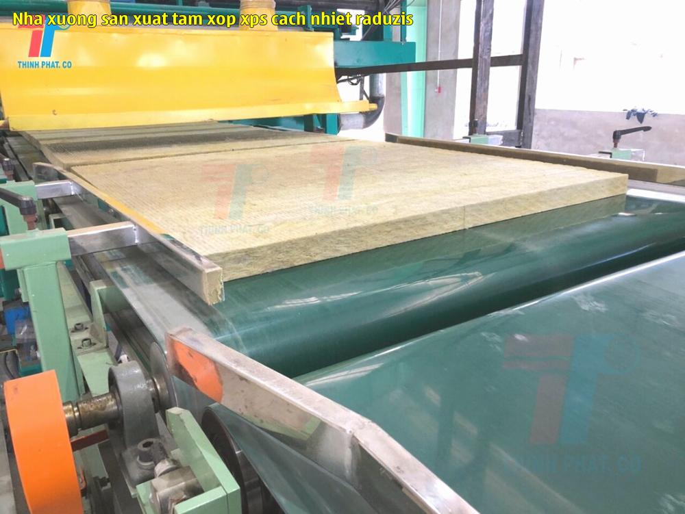 7. Tấm xốp XPS số 7. 7. Tấm xốp XPS số 7.