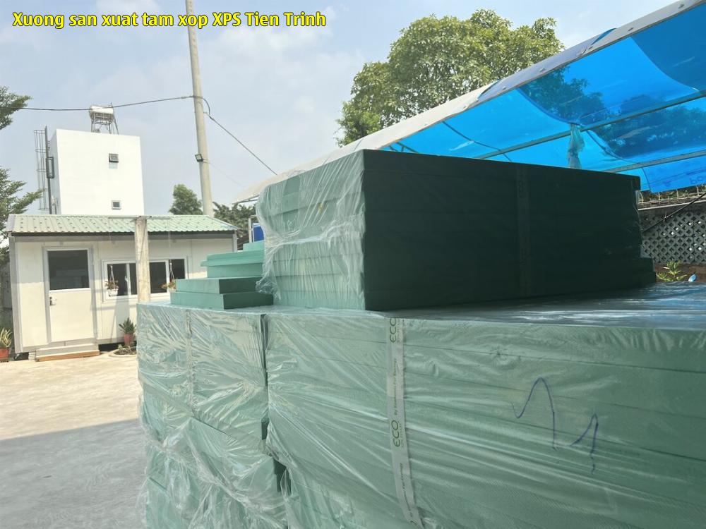 Xưởng sản xuất tấm xốp XPS Tiến Trịnh