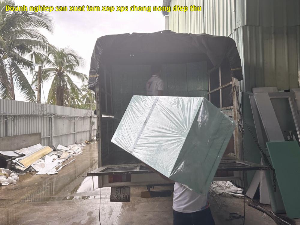 4. Tấm xốp XPS số 4. 4. Tấm xốp XPS số 4.