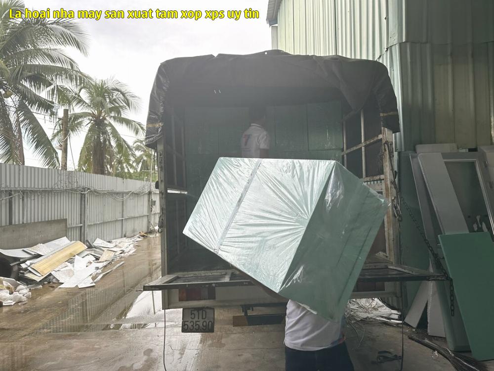 3. Tấm xốp XPS số 3. 3. Tấm xốp XPS số 3.