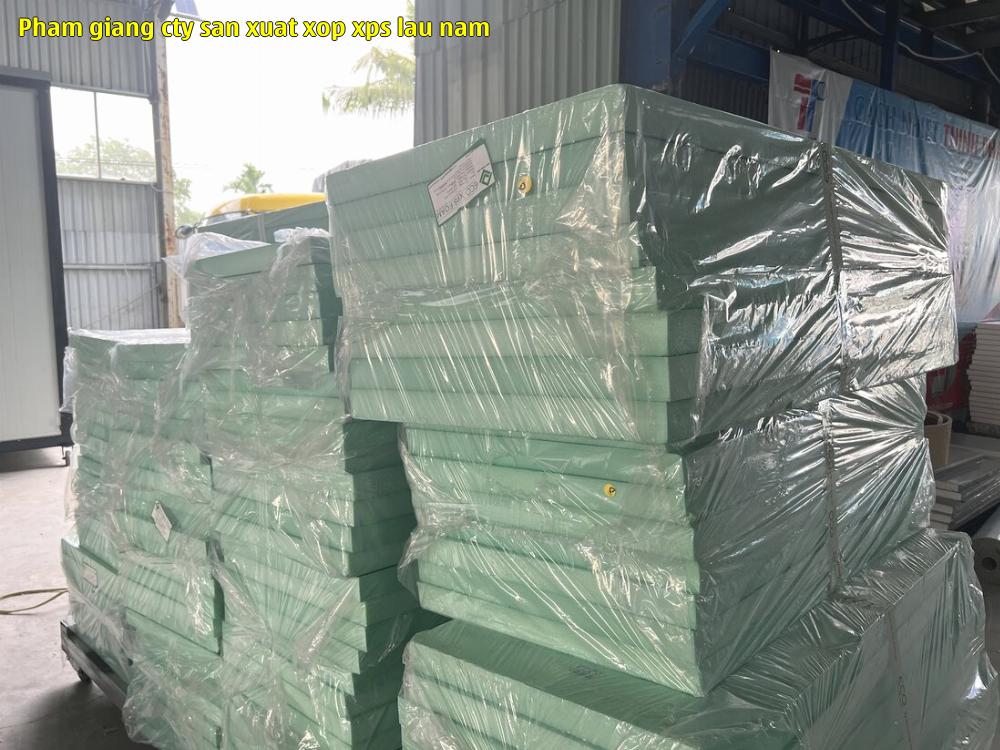 4. Tấm xốp XPS số 4. 4. Tấm xốp XPS số 4.