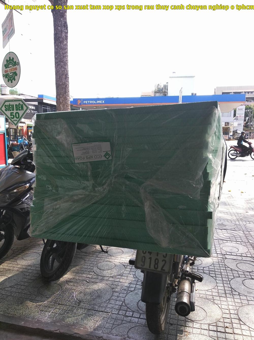 4. Tấm xốp XPS số 4. 4. Tấm xốp XPS số 4.