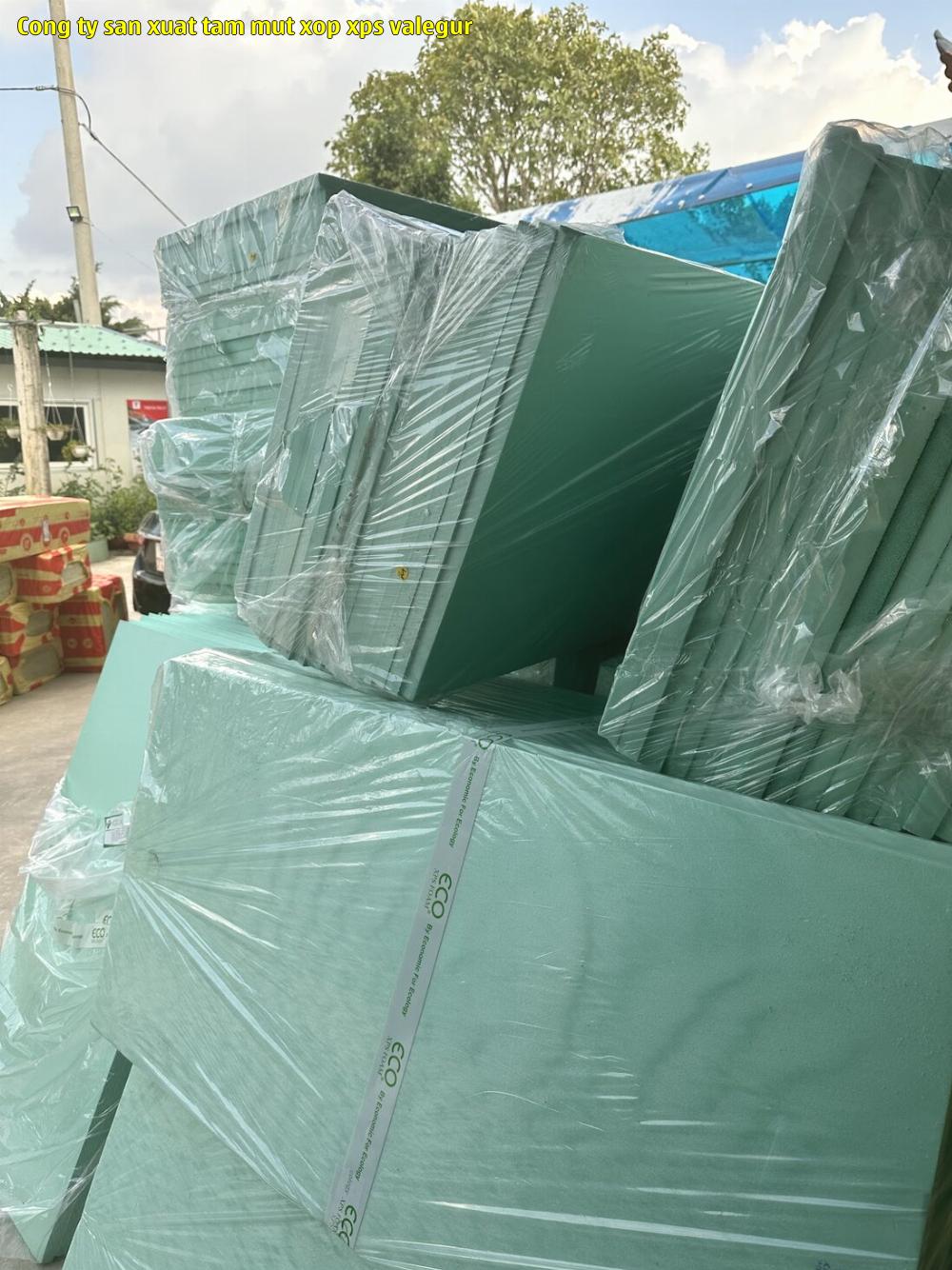 4. Tấm xốp XPS số 4. 4. Tấm xốp XPS số 4.