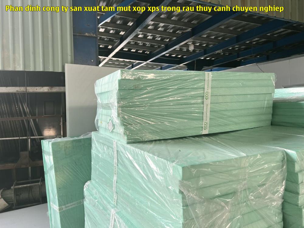 4. Tấm xốp XPS số 4. 4. Tấm xốp XPS số 4.