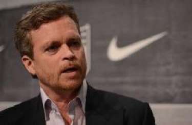 CEO Nike: Đọc sách kinh doanh chỉ tốn thời gian