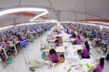 Doanh nghiệp ‘cam chịu’ khi giá điện tăng