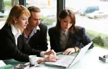 Doanh nhân tuổi Hợi chọn đối tác