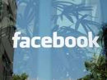 Doanh nghiệp đổ xô “tự lăng xê” trên Facebook