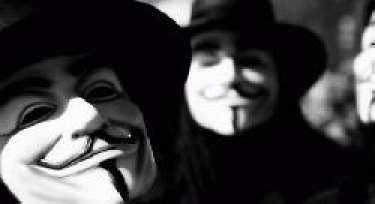 Hàng loạt trang web lớn bị nhóm hacker khét tiếng Anonymous “ghé thăm”
