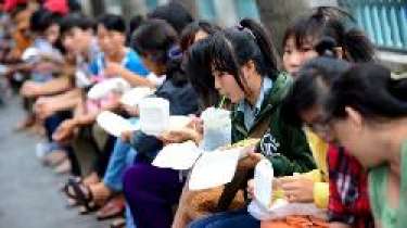 Hộp xốp: tiện thì có tiện, an toàn còn… hên xui