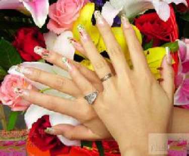 Ngón cái và ngón giữa không có hoa tay