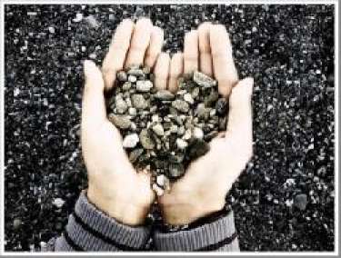 Đôi tay ướt mồ hôi