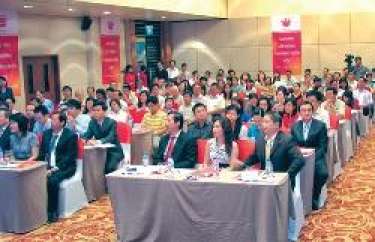 Cổ đông nhỏ lẻ: Bám víu vào đâu?